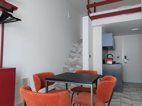 ROXI Residence Gent : photo 2 de la chambre chambre familiale