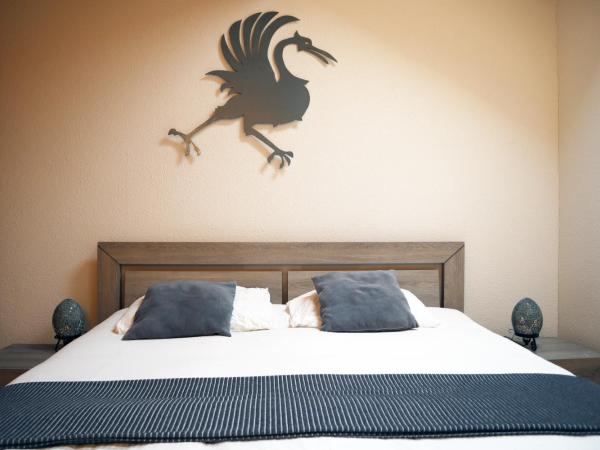 Gruyère Rooms : photo 4 de la chambre chambre double Économique avec fenêtre de toit