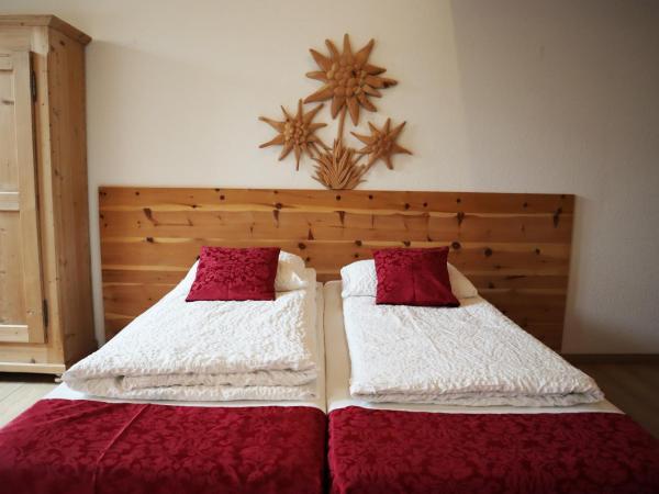Gruyère Rooms : photo 2 de la chambre chambre quadruple