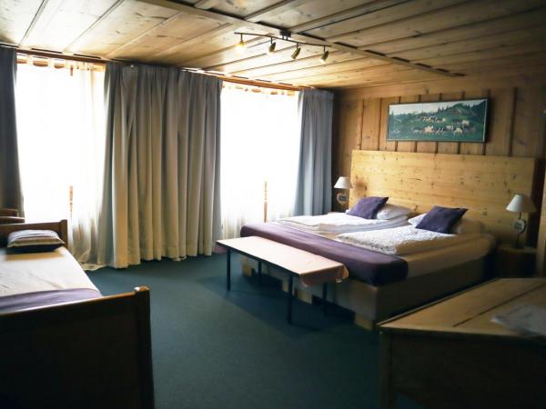 Gruyère Rooms : photo 8 de la chambre chambre double supérieure avec baignoire simple