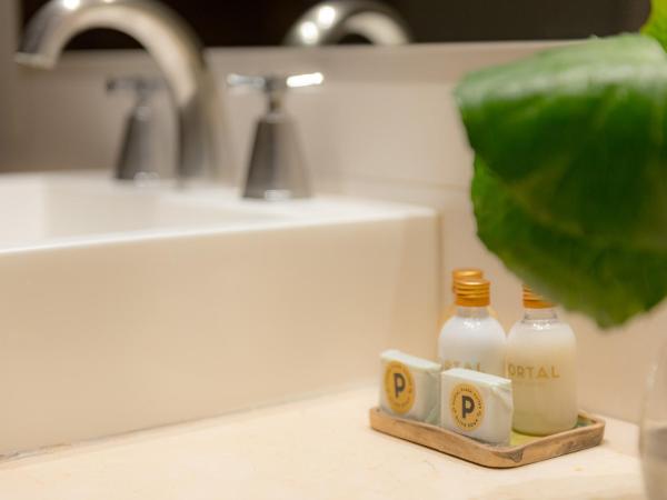 Portal Plaza Suites : photo 6 de la chambre suite