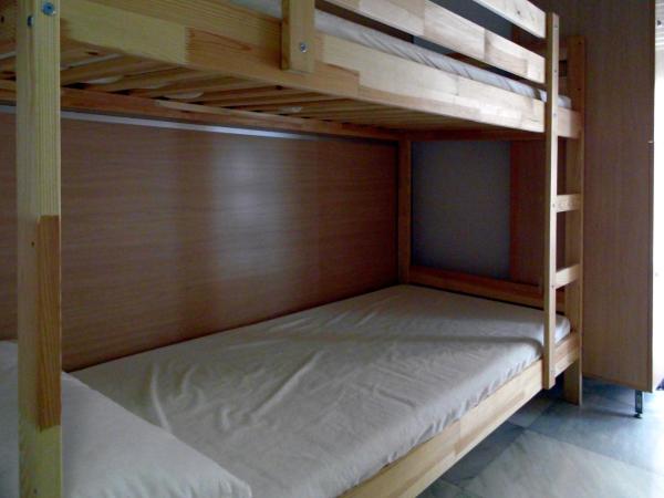 Chinitas Urban Hostel : photo 5 de la chambre lit dans dortoir pour femmes de 4 lits