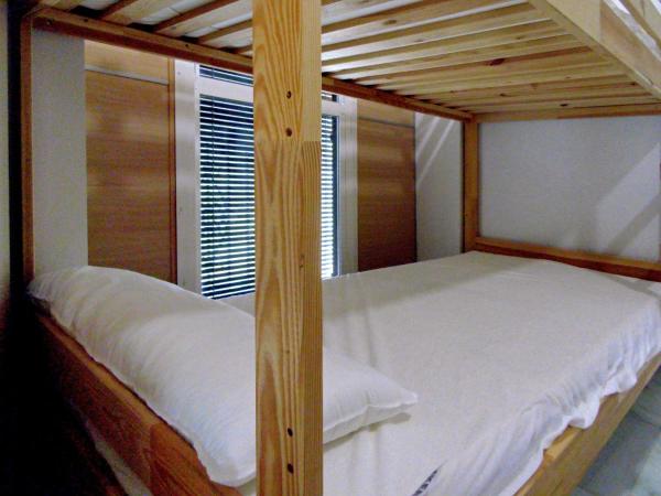 Chinitas Urban Hostel : photo 4 de la chambre lit dans dortoir pour femmes de 4 lits