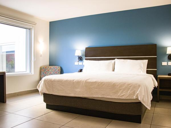 Holiday Inn Express - Merida Centro, an IHG Hotel : photo 1 de la chambre chambre lit king-size standard