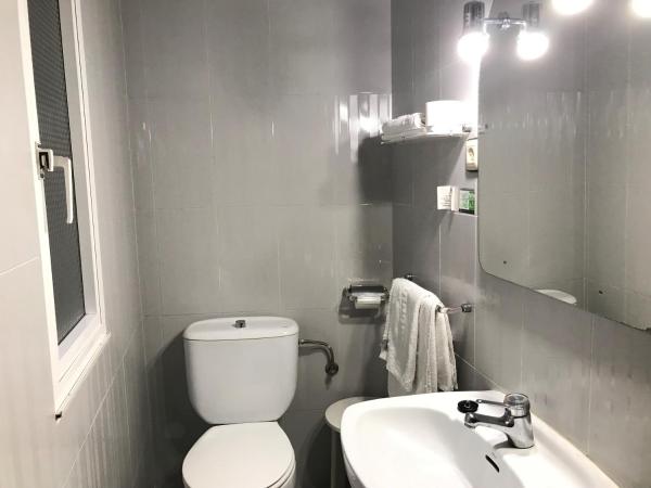 Hostal La Mexicana : photo 2 de la chambre chambre double ou lits jumeaux Économique 