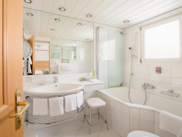 Hotel Metropol & Spa Zermatt : photo 4 de la chambre chambre double ou lits jumeaux standard