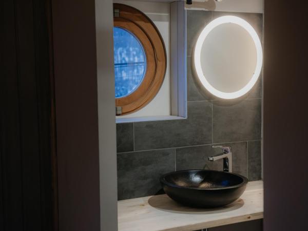 Résidence Sunêlia Les Logis d'Orres : photo 1 de la chambre chalet en duplex avec bain nordique (4 adultes)