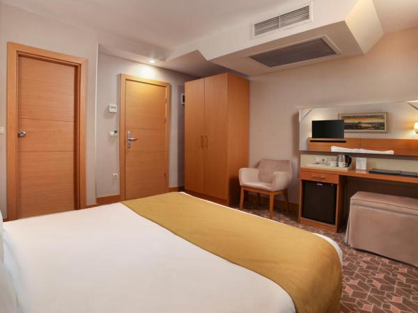 Almina Guest House : photo 10 de la chambre chambre double standard - bâtiment annexe