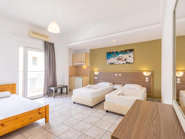 Simple Hotel Hersonissos Sun : photo 2 de la chambre chambre quadruple avec balcon