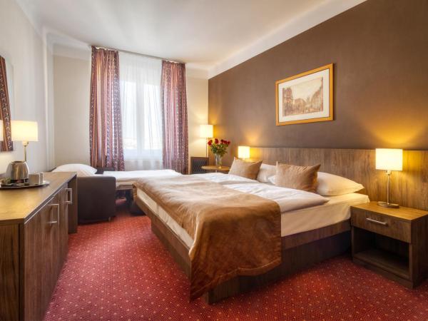 Hotel Harmony : photo 4 de la chambre chambre triple