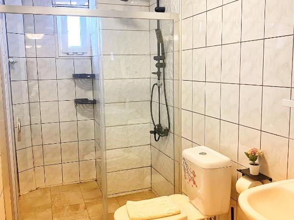 Bodrum Sade Pension : photo 3 de la chambre chambre familiale (5 adultes)