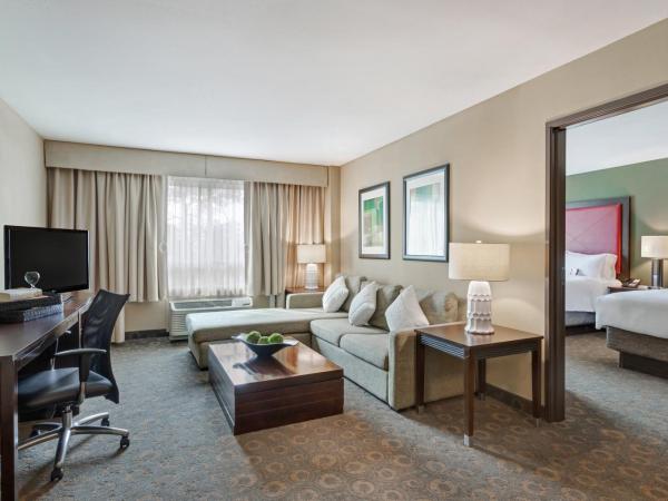 Crowne Plaza Houston Galleria Area, an IHG Hotel : photo 1 de la chambre suite 1 chambre avec 2 lits queen-size