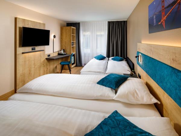 Hotel California : photo 3 de la chambre chambre quadruple confort