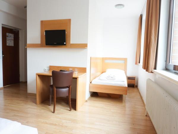 Hotel Kaffeemühle : photo 2 de la chambre chambre quintuple