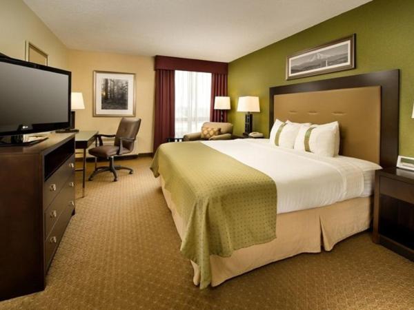 Holiday Inn Portland-Airport I-205, an IHG Hotel : photo 5 de la chambre chambre lit king-size standard - dernier Étage