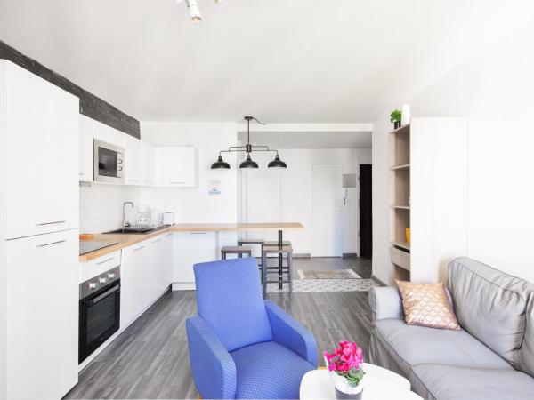 Chambre Privée - TOUT CONFORT - WIFI : photo 7 de la chambre chambre double