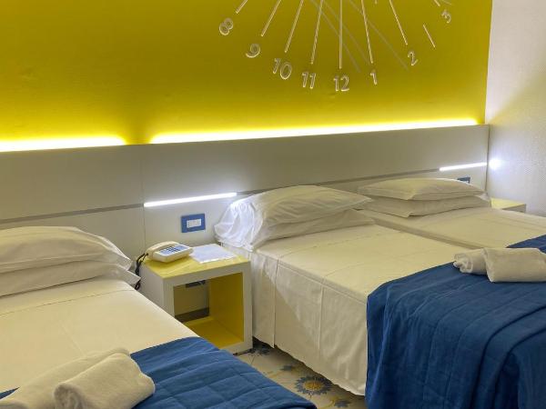 Hotel La Meridiana : photo 4 de la chambre chambre double ou lits jumeaux