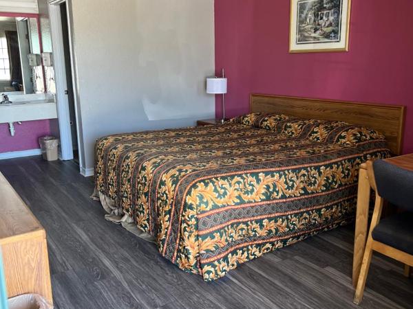 COUNTRY INN MOTEL : photo 3 de la chambre chambre lit king-size