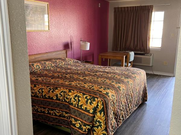 COUNTRY INN MOTEL : photo 1 de la chambre chambre lit king-size avec kitchenette