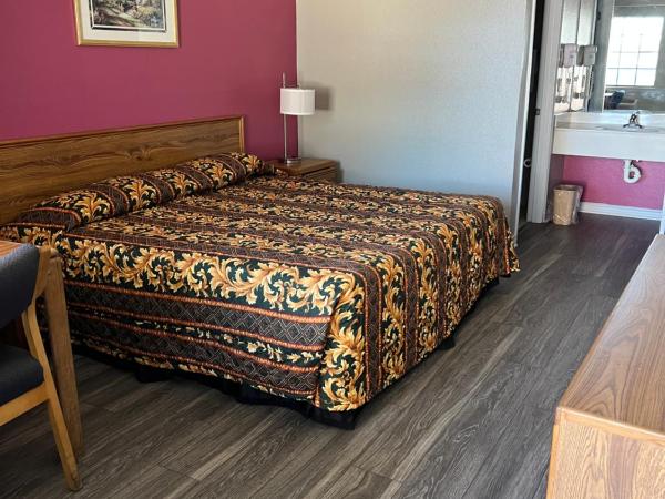 COUNTRY INN MOTEL : photo 2 de la chambre chambre lit king-size