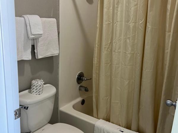 COUNTRY INN MOTEL : photo 4 de la chambre chambre lit king-size