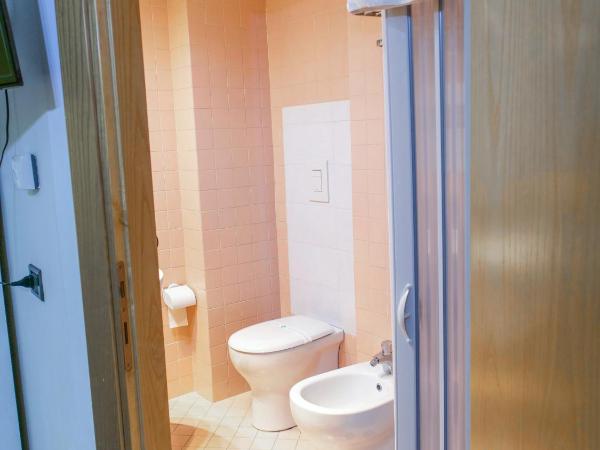 B&B Amalfi Coast Salerno : photo 6 de la chambre chambre double ou lits jumeaux avec salle de bains privative