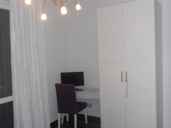 Gino's House : photo 7 de la chambre chambre lits jumeaux avec salle de bains