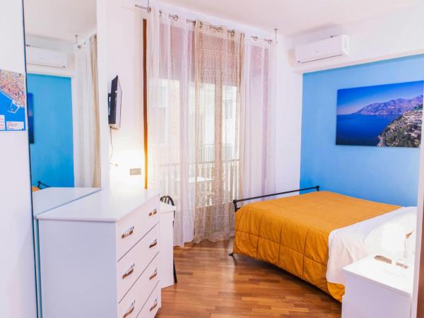 B&B Amalfi Coast Salerno : photo 5 de la chambre chambre double avec salle de bains privative