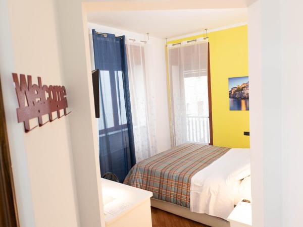 B&B Amalfi Coast Salerno : photo 3 de la chambre chambre double deluxe avec douche