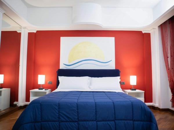 B&B Amalfi Coast Salerno : photo 2 de la chambre chambre lit queen-size avec baignoire spa