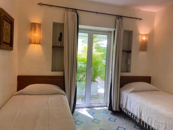 Hotel La Piazzetta : photo 7 de la chambre chambre lits jumeaux standard