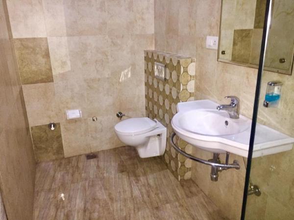 Hotel The Omaira : photo 6 de la chambre chambre lit king-size supérieure