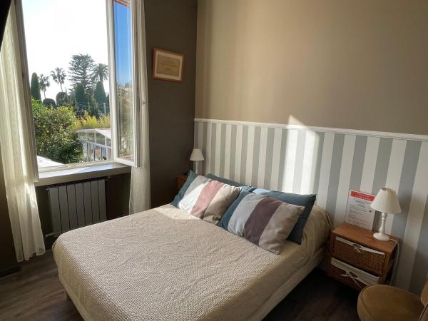 Hôtel La Villa Patricia - Charme et Tradition : photo 4 de la chambre suite junior (2 adultes + 1 enfant)