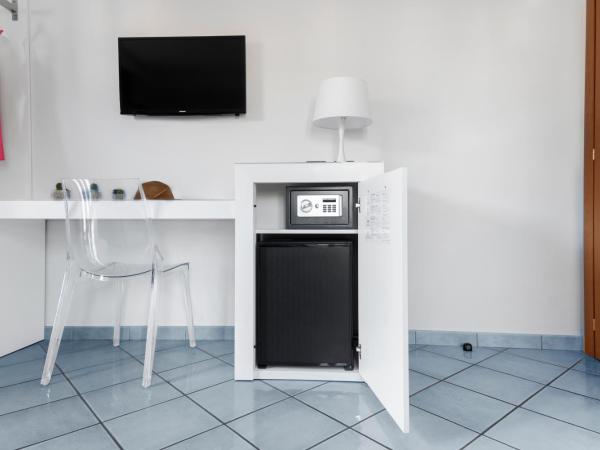 Hotel Leone : photo 5 de la chambre chambre double avec balcon