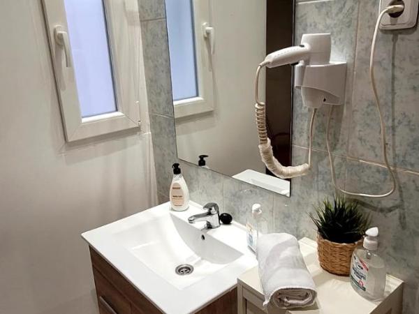 Hospedaje Puente de Vallecas : photo 3 de la chambre studio familial