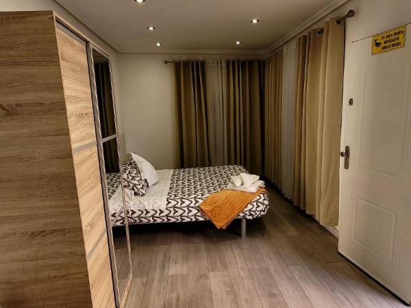 Hospedaje Puente de Vallecas : photo 4 de la chambre studio familial