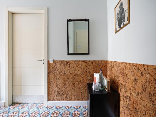 numa l Roca Rooms & Apartments : photo 10 de la chambre chambre double avec balcon