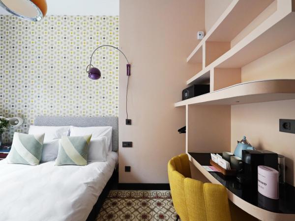 numa l Roca Rooms & Apartments : photo 1 de la chambre chambre double avec balcon