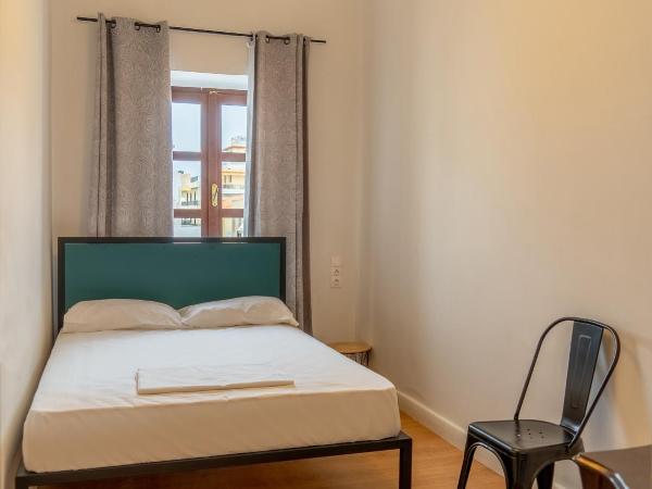 Intra Muros Hostel : photo 6 de la chambre chambre double avec salle de bains commune