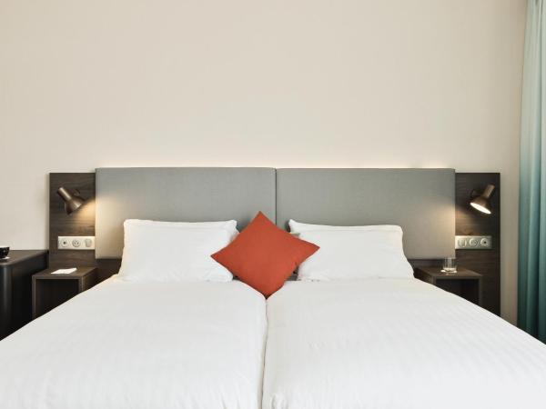 Holiday Inn Toulon City Centre, an IHG Hotel : photo 1 de la chambre chambre lits jumeaux standard