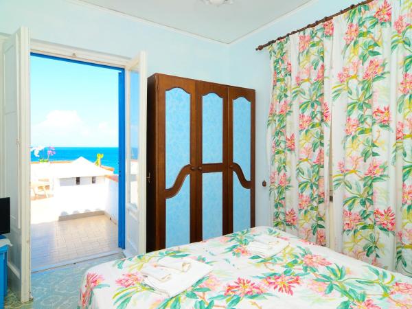 Hotel Terme Marina : photo 1 de la chambre chambre double ou lits jumeaux supérieure - vue sur mer