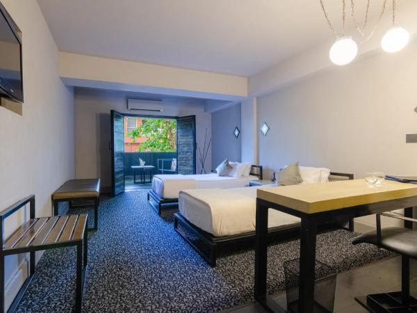 Prodeo Hotel + Lounge : photo 3 de la chambre chambre lits jumeaux supérieure