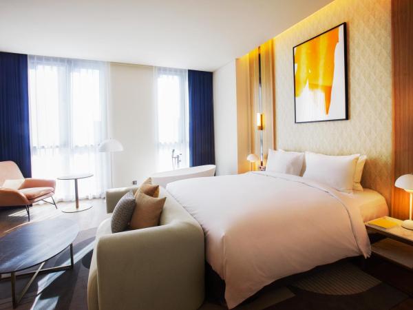 voco Seoul Gangnam, an IHG Hotel : photo 3 de la chambre suite lit king-size avec baignoire deluxe et vue