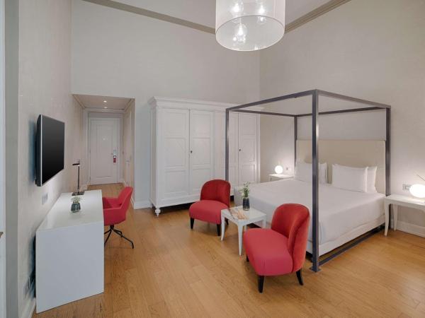 NH Collection Firenze Porta Rossa : photo 4 de la chambre chambre double ou lits jumeaux premium xl