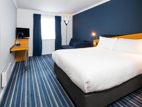 Holiday Inn Express Manchester East, an IHG Hotel : photo 4 de la chambre chambre double avec canapé-lit