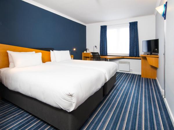Holiday Inn Express Manchester East, an IHG Hotel : photo 1 de la chambre chambre lits jumeaux standard