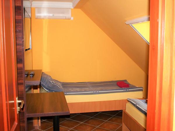 Nexus Vendégház Szeged : photo 4 de la chambre studio