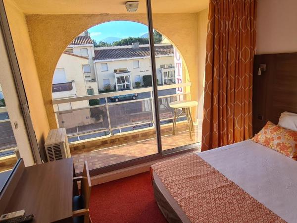 Hôtel Le Maritime : photo 6 de la chambre chambre double standard avec terrasse