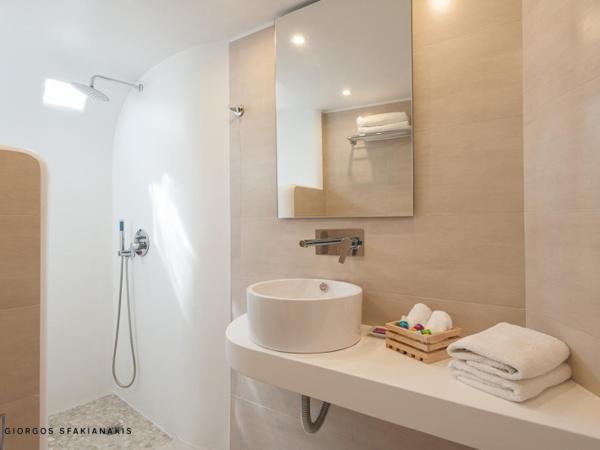 A Hotel Mykonos : photo 4 de la chambre suite familiale supérieure