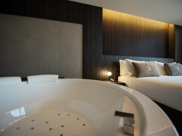 Gold Tower Lifestyle Hotel : photo 5 de la chambre chambre double ou lits jumeaux